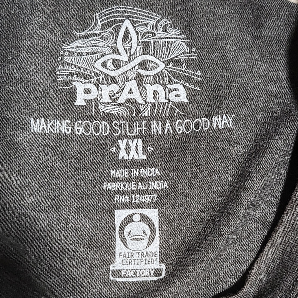 PRANA Graphic T-Shirt Men’s XXL Gray Llama Print Fair Trade Funny Casual - Picture 2 of 9